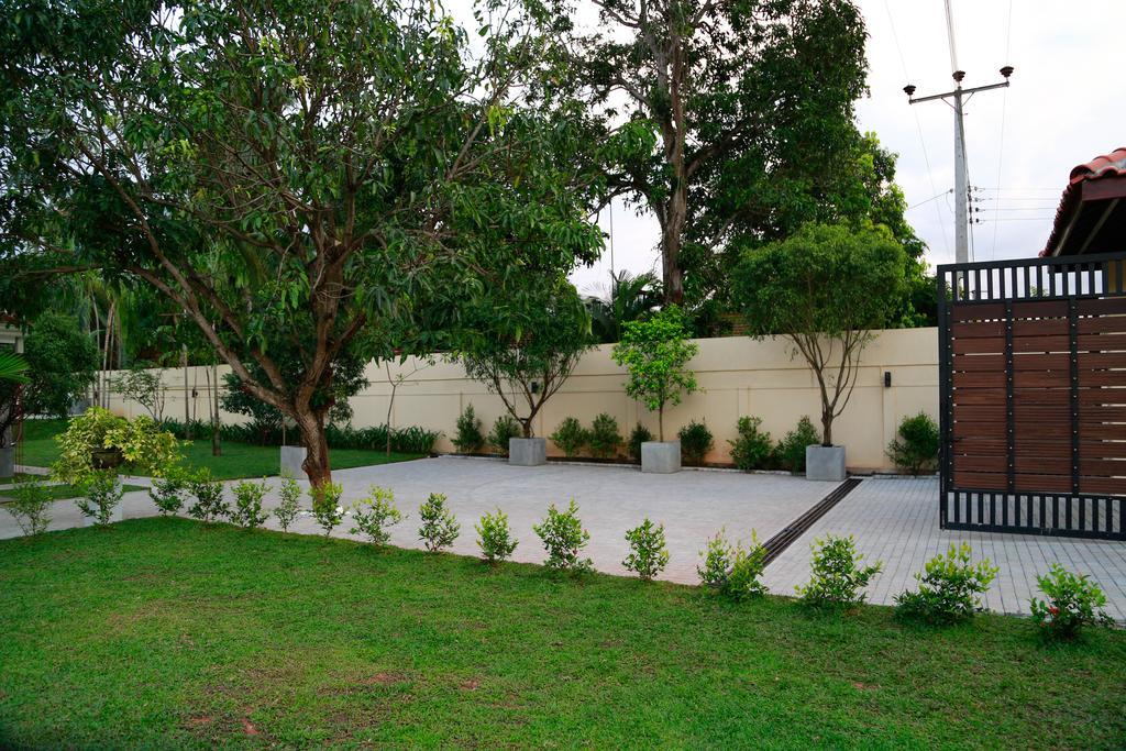 Tranquil Negombo Boutique Hotel Exterior foto