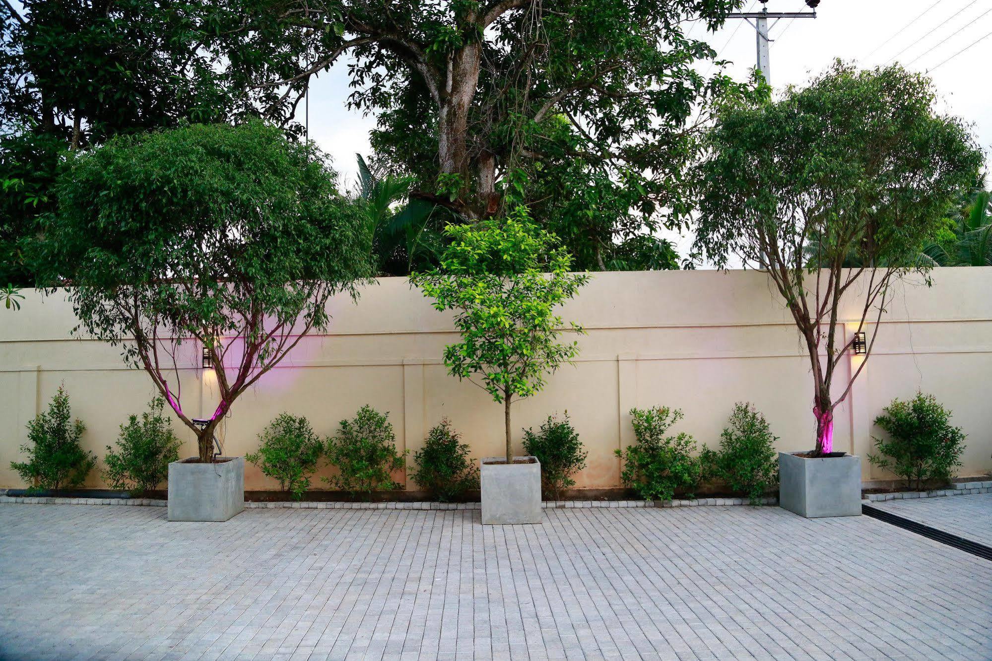 Tranquil Negombo Boutique Hotel Exterior foto