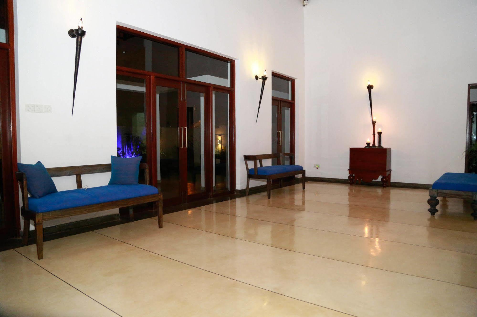 Tranquil Negombo Boutique Hotel Exterior foto
